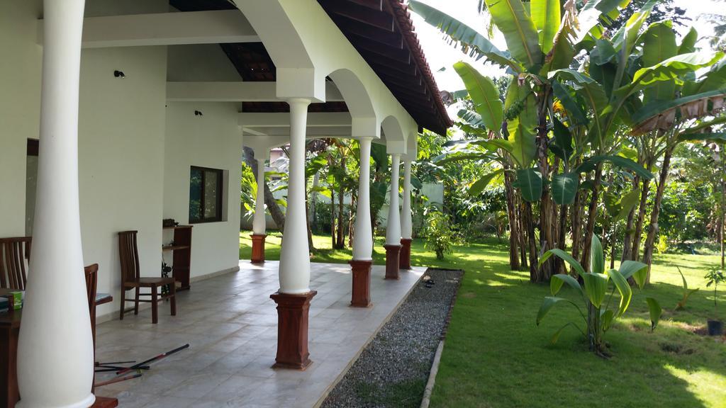 Lucas Hotel Kosgoda Exterior photo